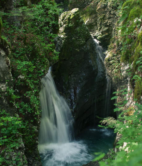 Canyoning scene 3